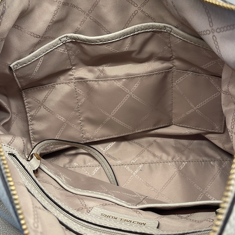 LAST CHANCE 🚨FINAL PRICE 🚨Michael Kors Lexington Purse - Picture 4 of 5